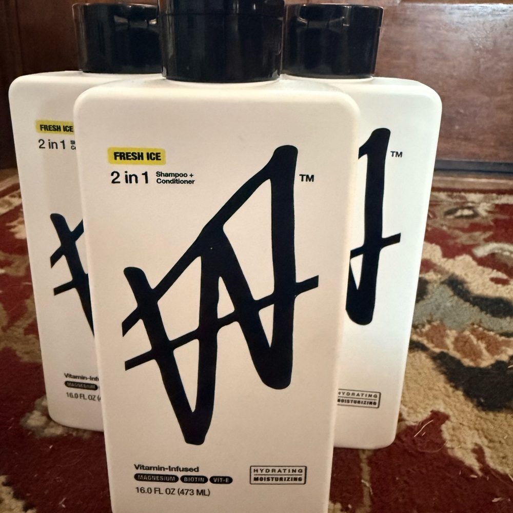 Fresh Ice 2-in-1 Shampoo + Conditioner - White